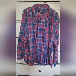 Men's Vineyard Vines Flannel Button down. Classic fit. Size XL